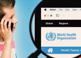 Gli scienziati affermano che le revisioni dell’OMS minimizzano i rischi legati alle radiazioni dei cellulari